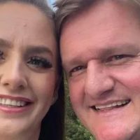 Casal de professores morre em colisão entre moto e caminhonete na PR-446 Imagem referente a Casal de professores morre em colisão entre moto e caminhonete na PR-446