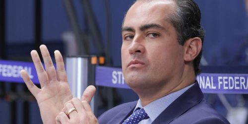 Imagem referente a Defesa de ex-assessor de Bolsonaro nega monitoramento ilegal de Moraes