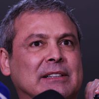 Líder do PT considera escandalosa decisão de votar PL da dosimetria Imagem referente a Líder do PT considera escandalosa decisão de votar PL da dosimetria