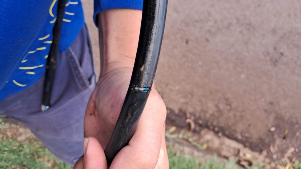 “Malandro da Fibra Óptica” reaparece e deixa o Cascavel Velho no século passado “Malandro da Fibra Óptica” reaparece e deixa o Cascavel Velho no século passado