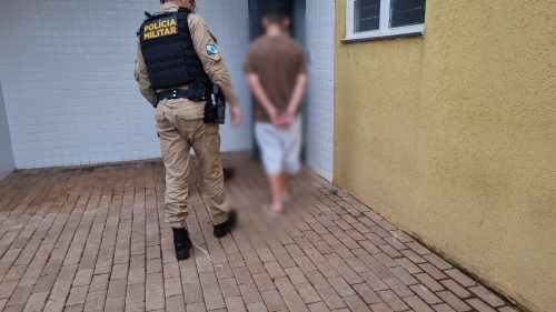 Adolescente que fugiu do Cense é apreendido pela Polícia Militar Imagem referente a Adolescente que fugiu do Cense é apreendido pela Polícia Militar