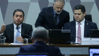 CCJ do Senado adia votação do PL do Impeachment para 2026