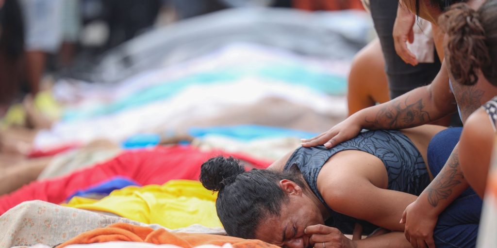 Comissão da Câmara denuncia execuções em operação policial no Rio Comissão da Câmara denuncia execuções em operação policial no Rio