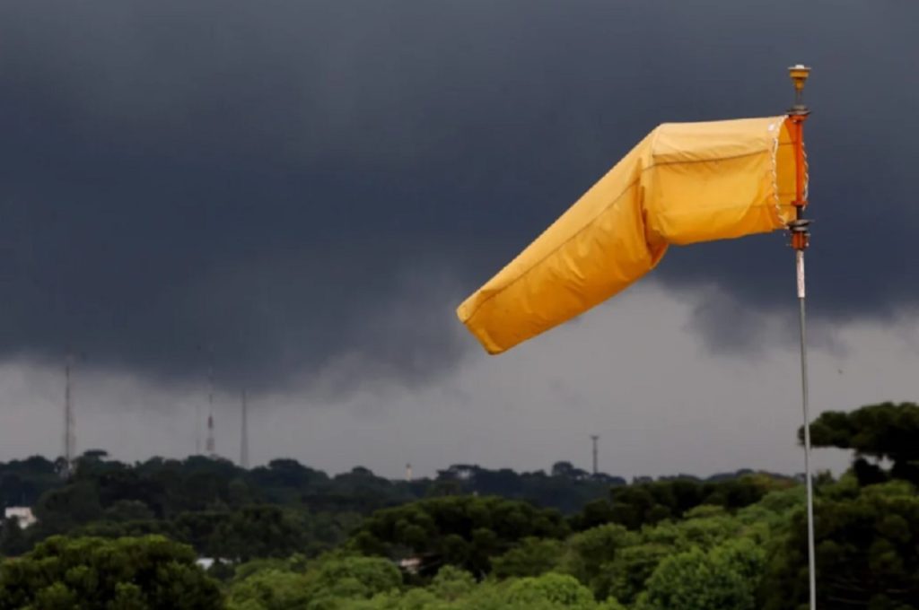 Cascavel está entre as 377 cidades do PR com alerta de tempestade válido até a noite desta quarta-feira