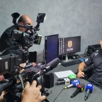 Polícia Civil fala em coletiva sobre prisão de suspeito de matar Rafael Lustoza Barreto Imagem referente a Polícia Civil fala em coletiva sobre prisão de suspeito de matar Rafael Lustoza Barreto