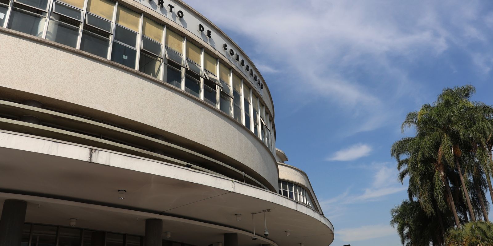 Ventania faz Congonhas cancelar 87 decolagens e 80 pousos