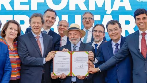 Mudança nos tributos: Cascavel investe R$ 120 mil em consultoria para evitar dor de cabeça com a reforma tributária Mudança nos tributos: Cascavel investe R$ 120 mil em consultoria para evitar dor de cabeça com a reforma tributária