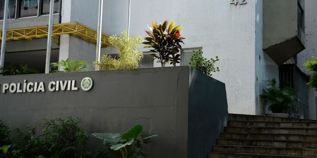 Nova fase da Operação Contenção retira barricadas em São Gonçalo Nova fase da Operação Contenção retira barricadas em São Gonçalo