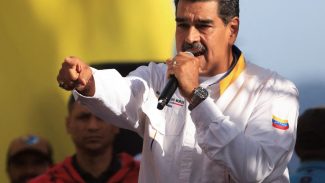 Venezuela chama de pirataria e roubo a apreensão de petroleiro por EUA Venezuela chama de pirataria e roubo a apreensão de petroleiro por EUA