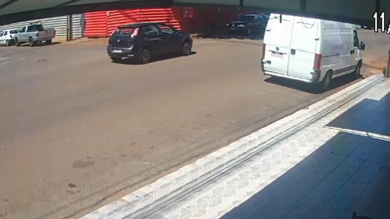 Punto é flagrado na contramão antes de acidente que deixou motociclista ferido