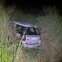 Land Rover Freelander vai parar no matagal após acidente na BR-369 Imagem referente a Land Rover Freelander vai parar no matagal após acidente na BR-369