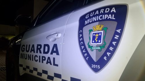 Imagem referente a Mulher foge pela janela e procura ajuda da Guarda Municipal após agressão no Centro de Cascavel
