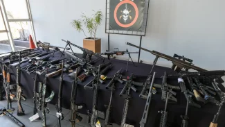 Polícia do Rio prende 12 pessoas em operação contra Comando Vermelho Polícia do Rio prende 12 pessoas em operação contra Comando Vermelho