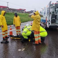 Imagem referente a Motociclista fica ferido após colisão traseira na BR-277 em Cascavel