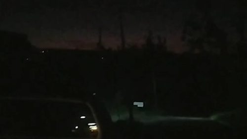 Moradores do Paulo Godoy reclamam de falta de iluminação pública há mais de seis meses Imagem referente a Moradores do Paulo Godoy reclamam de falta de iluminação pública há mais de seis meses