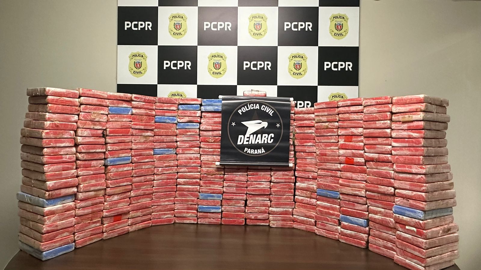 DENARC de Cascavel participa de grande apreensão de entorpecentes em Vitorino DENARC de Cascavel participa de grande apreensão de entorpecentes em Vitorino