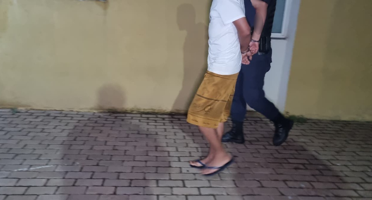 Homem invade casa da mãe para dormir, descumpre medida protetiva e acaba detido pela GM