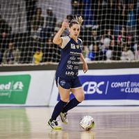 Stein Cascavel sai em desvantagem no primeiro jogo das finais da Liga Feminina de Futsal Imagem referente a Stein Cascavel sai em desvantagem no primeiro jogo das finais da Liga Feminina de Futsal