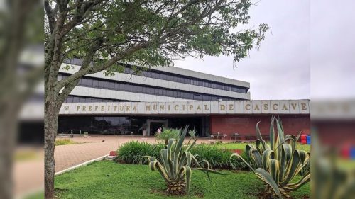 Prefeitura de Cascavel lança licitação de R$ 1,6 milhão para compra de materiais esportivos Prefeitura de Cascavel lança licitação de R$ 1,6 milhão para compra de materiais esportivos