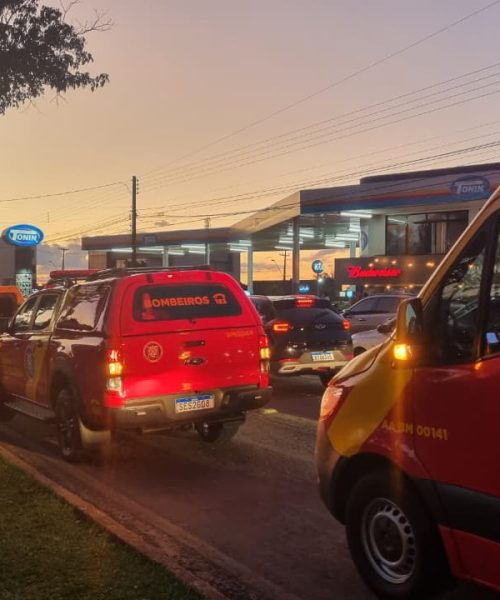 Briga termina com um baleado e outro agredido na Avenida Tancredo Neves Imagem referente a Briga termina com um baleado e outro agredido na Avenida Tancredo Neves