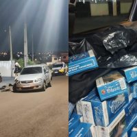 Acidente de trânsito revela contrabando de cigarros e motorista foge após colisão em Cascavel Imagem referente a Acidente de trânsito revela contrabando de cigarros e motorista foge após colisão em Cascavel