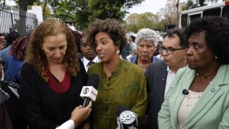 Motta volta atrás e mantém escolta de segurança para deputada do PSOL Motta volta atrás e mantém escolta de segurança para deputada do PSOL