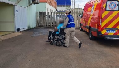 Idoso fica ferido após cair durante crise convulsiva Imagem referente a Idoso fica ferido após cair durante crise convulsiva