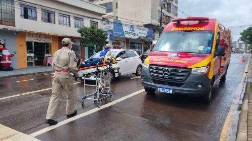 Siate é acionado para atender acidente com vítima no Centro de Cascavel Siate é acionado para atender acidente com vítima no Centro de Cascavel