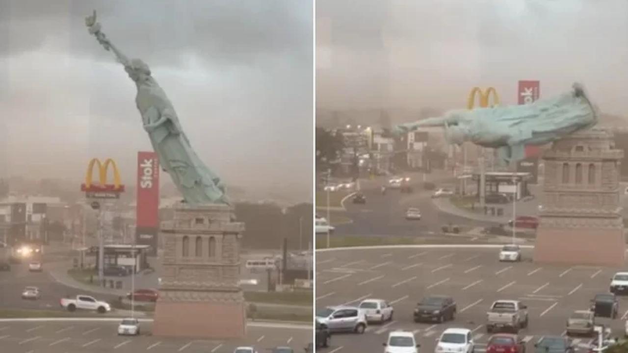 Estátua da Liberdade da Havan em Guaíba cai durante temporal