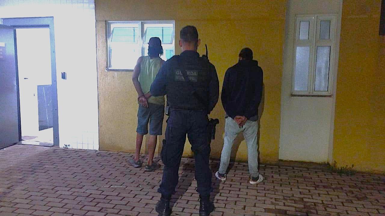 Guarda Municipal detém dois homens por furto de fios no bairro Brasília