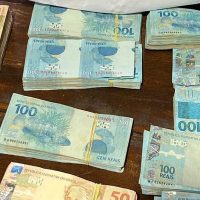 Polícia do Rio deflagra ofensiva contra finanças do Comando Vermelho Imagem referente a Polícia do Rio deflagra ofensiva contra finanças do Comando Vermelho