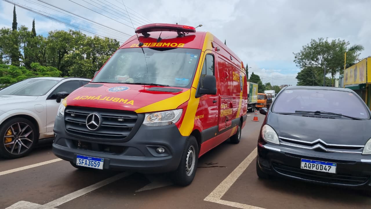Mulher machuca a mão em cilindro de pastelaria no Centro de Cascavel Imagem referente a Mulher machuca a mão em cilindro de pastelaria no Centro de Cascavel