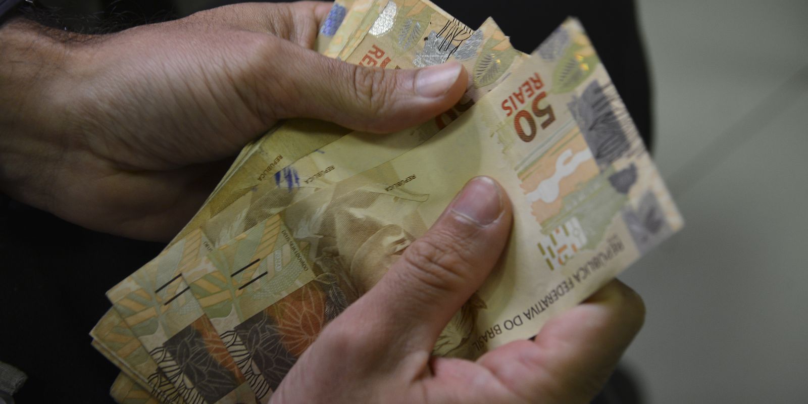Codefat aprova calendário do abono salarial de 2025
