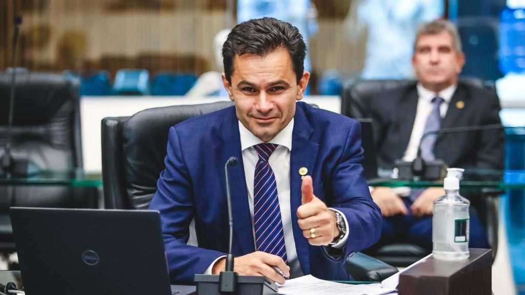 R$ 120 milhões em emendas e 75 leis: balanço de Pacheco R$ 120 milhões em emendas e 75 leis: balanço de Pacheco