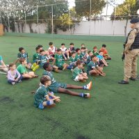 Visita especial: Tenente-Coronel Divonsir ministra palestra motivacional para jovens atletas Imagem referente a Visita especial: Tenente-Coronel Divonsir ministra palestra motivacional para jovens atletas