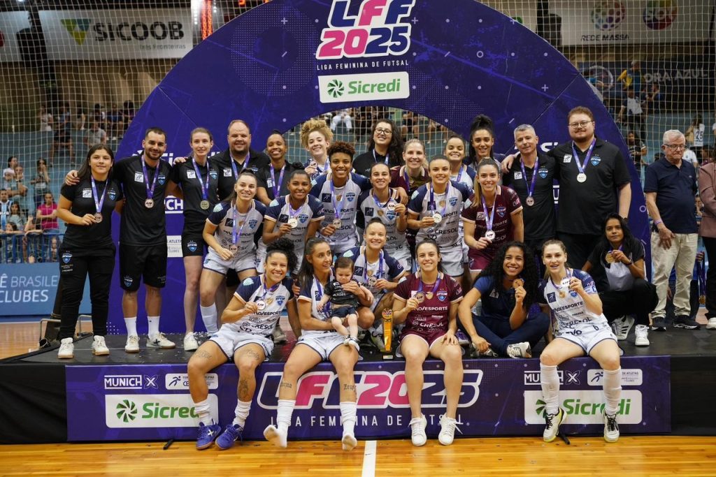 Stein Cascavel perde na prorrogação e fica com o vice-campeonato da Liga Feminina de Futsal Stein Cascavel perde na prorrogação e fica com o vice-campeonato da Liga Feminina de Futsal