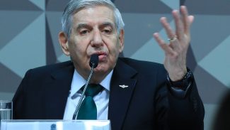 PF pede mais tempo para concluir perícia de Augusto Heleno PF pede mais tempo para concluir perícia de Augusto Heleno