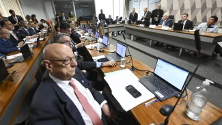 CCJ do Senado aprova PL da Dosimetria e plenário pode votar ainda hoje CCJ do Senado aprova PL da Dosimetria e plenário pode votar ainda hoje