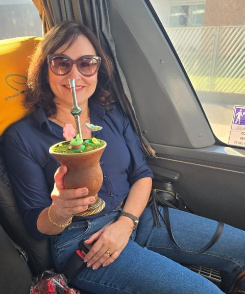 Imagem referente a Ataques à Promotora Simone Lorens e outras mulheres persistem e comunidade aguarda resposta da Justiça