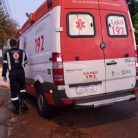 Homem cai em via pública, fere a cabeça e é socorrido pelo Samu no Jardim Bela Vista Imagem referente a Homem cai em via pública, fere a cabeça e é socorrido pelo Samu no Jardim Bela Vista