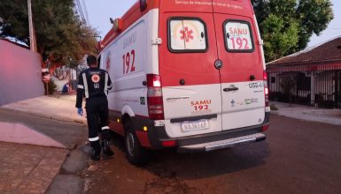 Homem cai em via pública, fere a cabeça e é socorrido pelo Samu no Jardim Bela Vista Imagem referente a Homem cai em via pública, fere a cabeça e é socorrido pelo Samu no Jardim Bela Vista