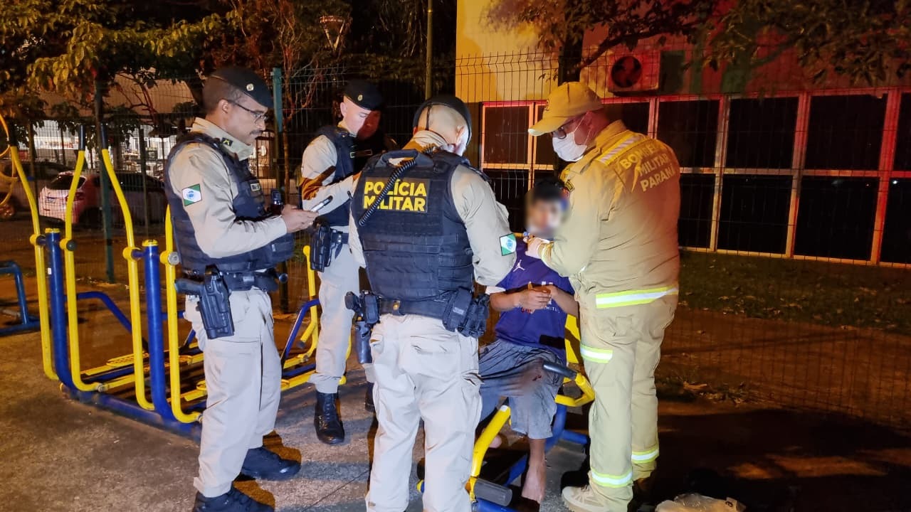 Homem é agredido e pede socorro na Avenida Tito Muffato, no Bairro Santa Cruz