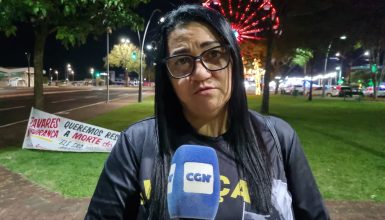 Durante protesto, mãe do vigilante Lucas da Silva faz desabafo: “Ele foi morto ou morreu trabalhando?” Imagem referente a Durante protesto, mãe do vigilante Lucas da Silva faz desabafo: “Ele foi morto ou morreu trabalhando?”