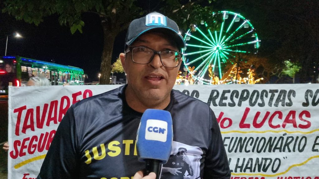 “Ele não é um cachorro, que morreu, enterrou e acabou”, diz pai do vigilante Lucas da Silva