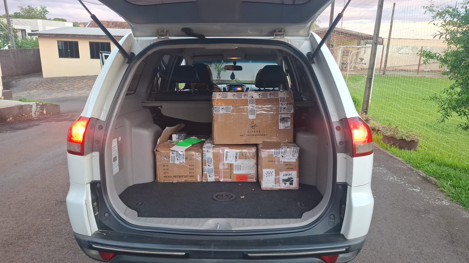 Carga de cigarros eletrônicos que seria trazida para Cascavel é apreendida pela ROTAM na BR-277