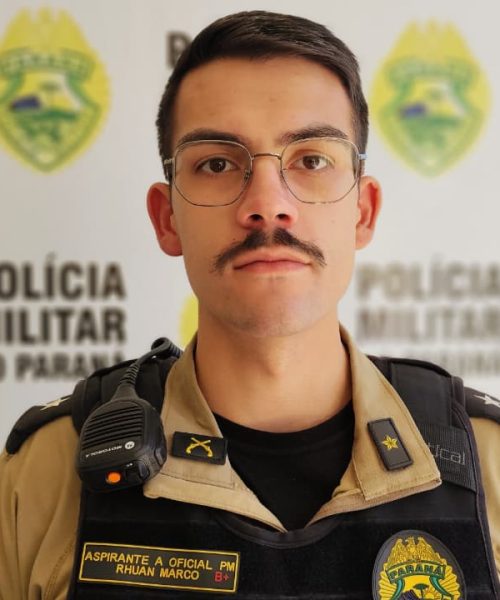 Imagem referente a PM dá detalhes sobre surto, ameaça e queda de homem pelado do 3º andar