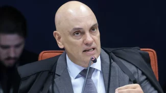 Moraes envia à PGR laudo de que Bolsonaro violou tornozeleira Moraes envia à PGR laudo de que Bolsonaro violou tornozeleira