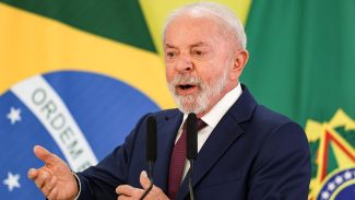Lula descarta privatização dos Correios Lula descarta privatização dos Correios