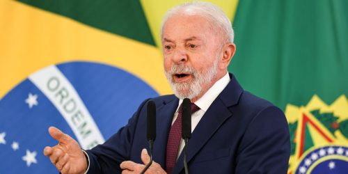 Lula descarta privatização dos Correios Imagem referente a Lula descarta privatização dos Correios