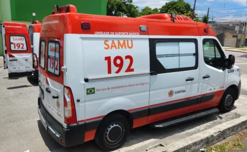 Mulher de 54 anos fica gravemente ferida após atropelamento na Rua Castro Alves, no Batel Mulher de 54 anos fica gravemente ferida após atropelamento na Rua Castro Alves, no Batel